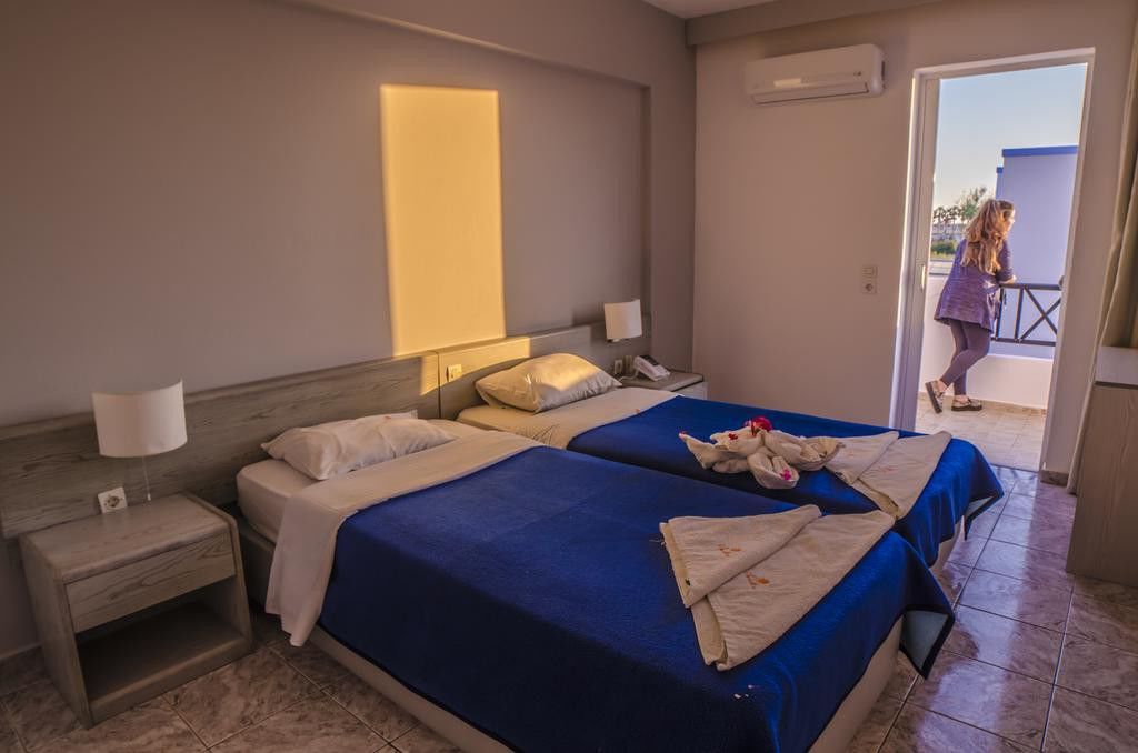 Sunshine Hotel Tigaki ภายนอก รูปภาพ